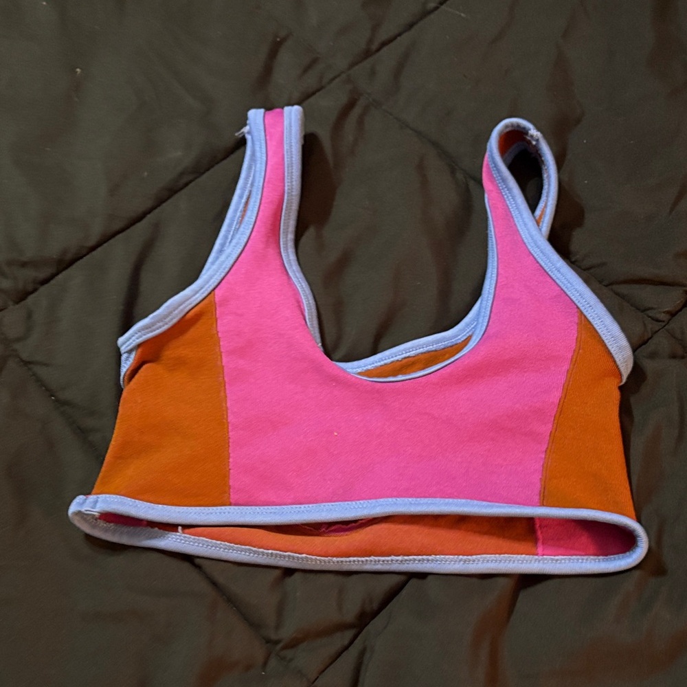 Colorblock Sports Bra - Pink and Orange